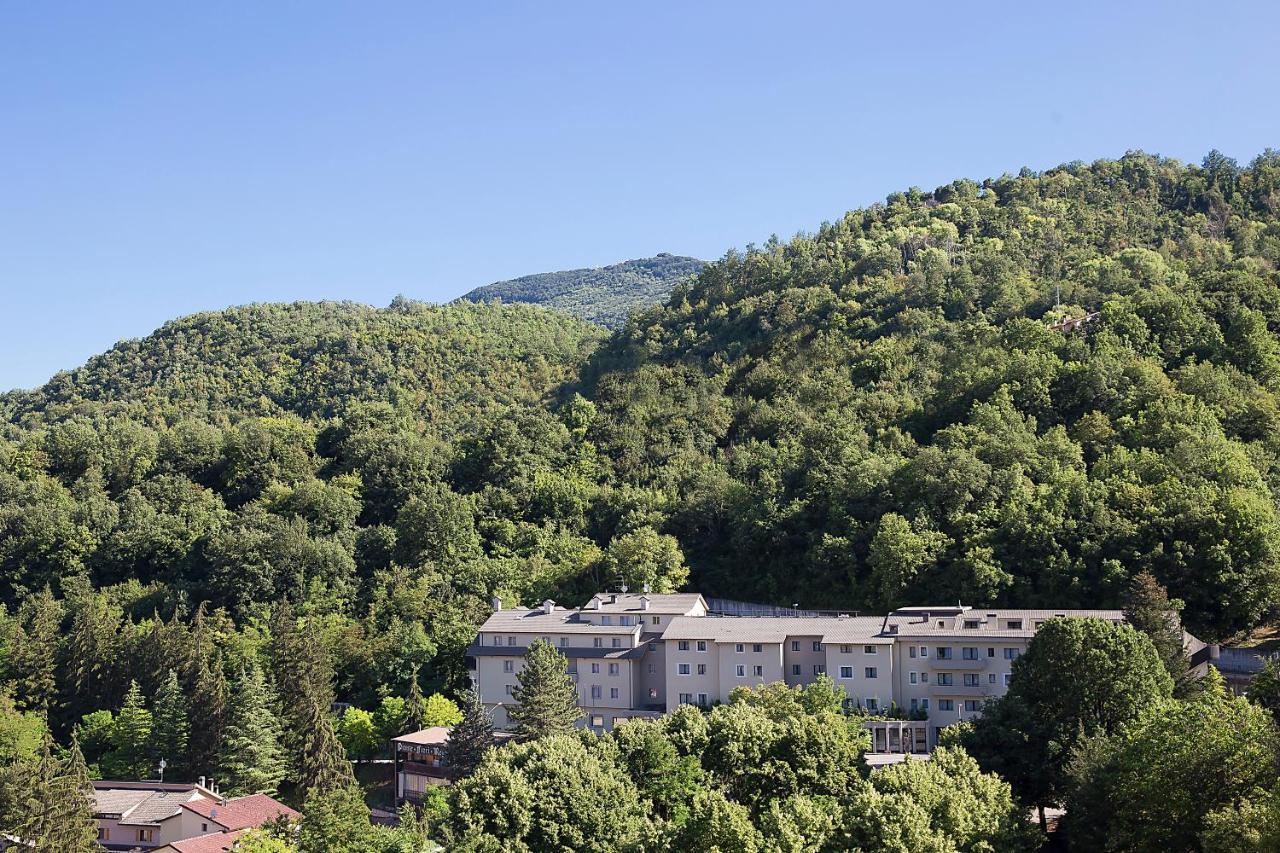 Hotel Monte Meraviglia カーシャ エクステリア 写真