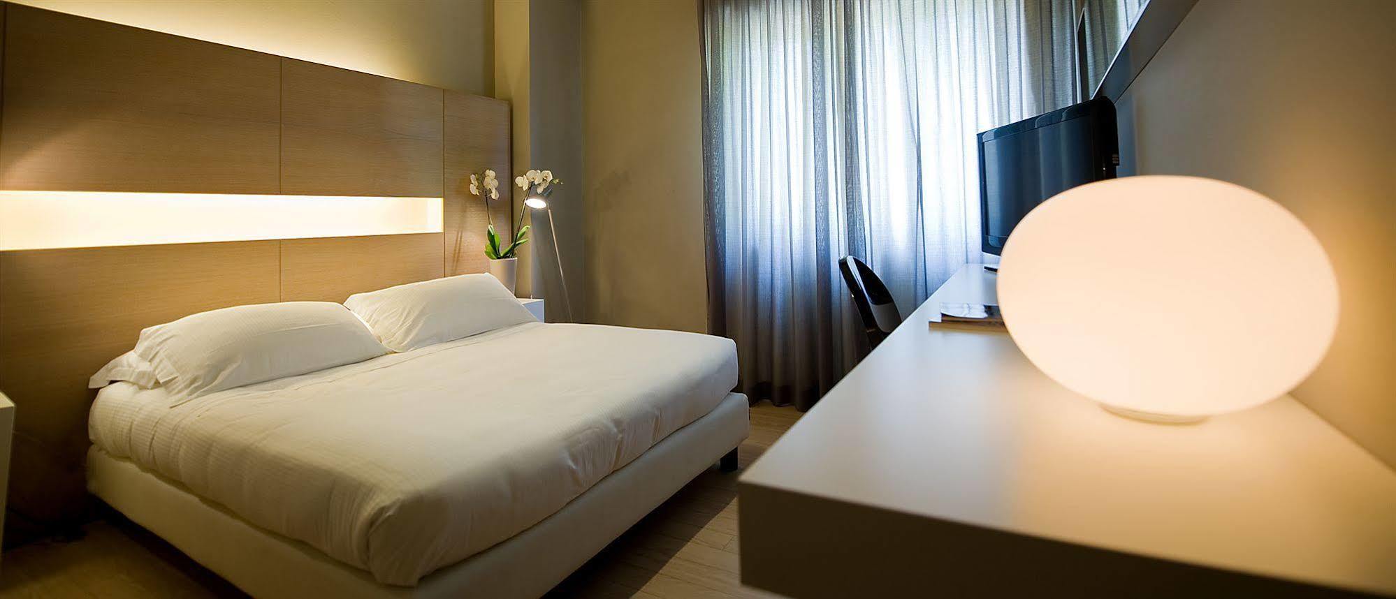 Hotel Monte Meraviglia カーシャ エクステリア 写真
